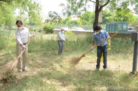 Cleanliness drive at IIPM- May 2015 Cleanliness drive at IIPM- May 2015
